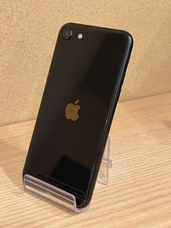 iPhoneSE 第2世代(64GB)ブラック★バッテリー83%