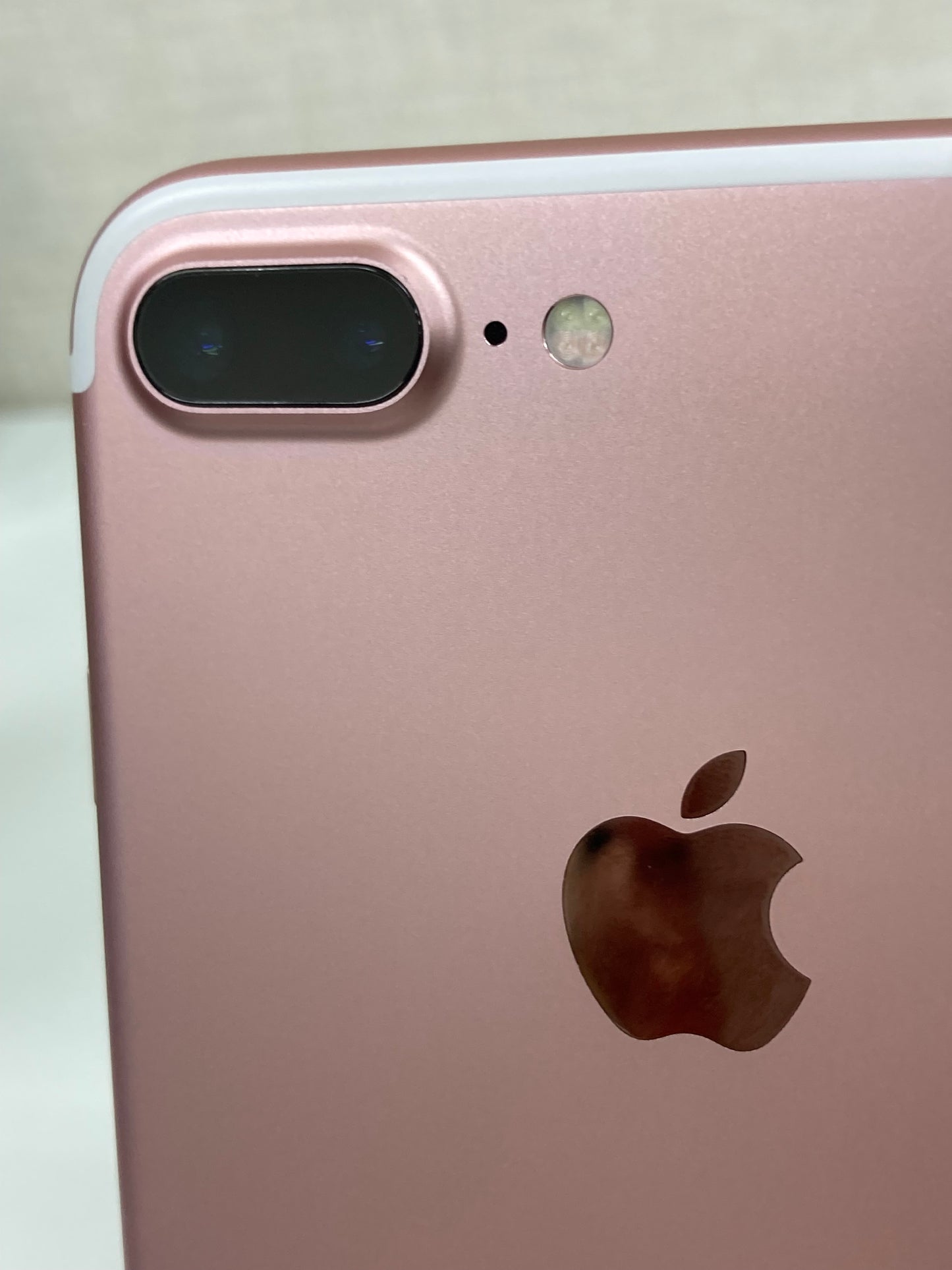 iPhone7plus（32GB）ローズゴールド★バッテリー86％